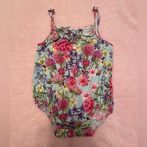 Posh peanut floral bubble